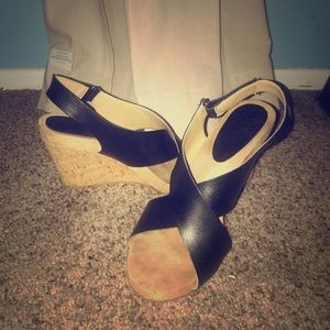 Black wedge heels